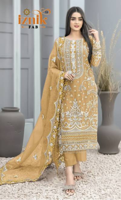 D.NO A4 BY AASTHA DESIGNER PAKISTANI SILK SALWAR SUIT WHOLESALER IN INDIA